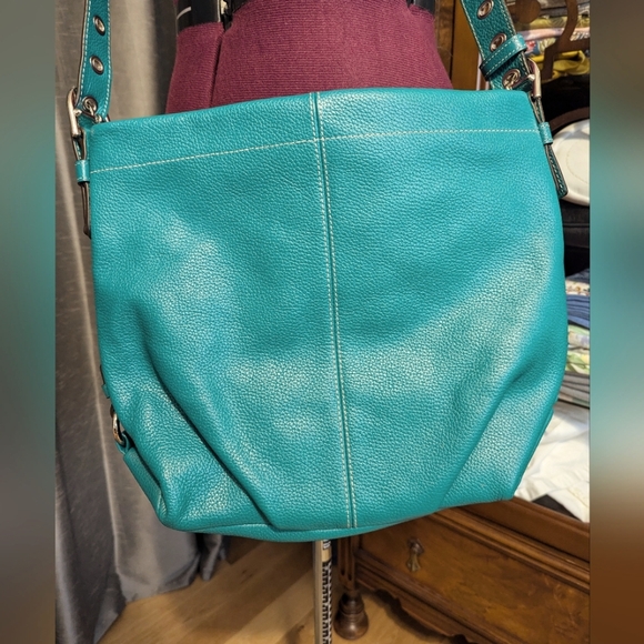 Leather Coach Crossbody Bag, F15064, EUC - Picture 2 of 7